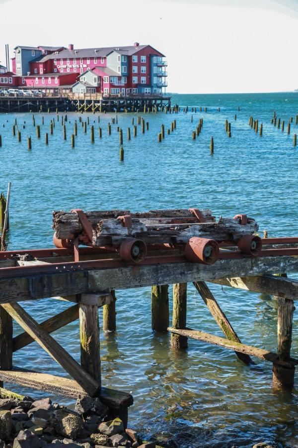 Hotel Parker Landing Astoria Exterior foto
